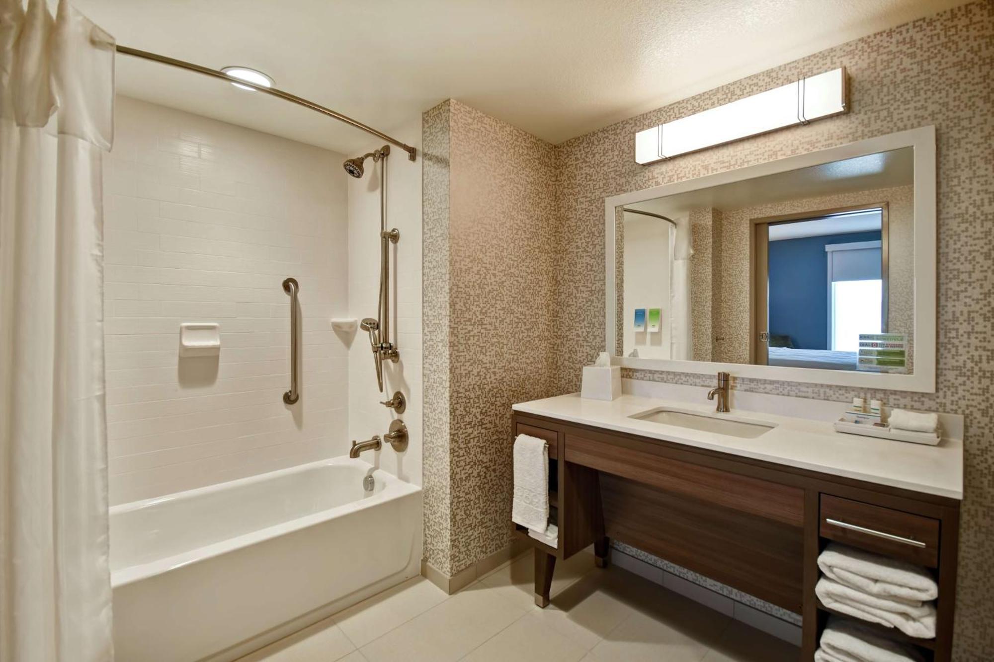 Home2 Suites By Hilton Terre Haute Eksteriør billede