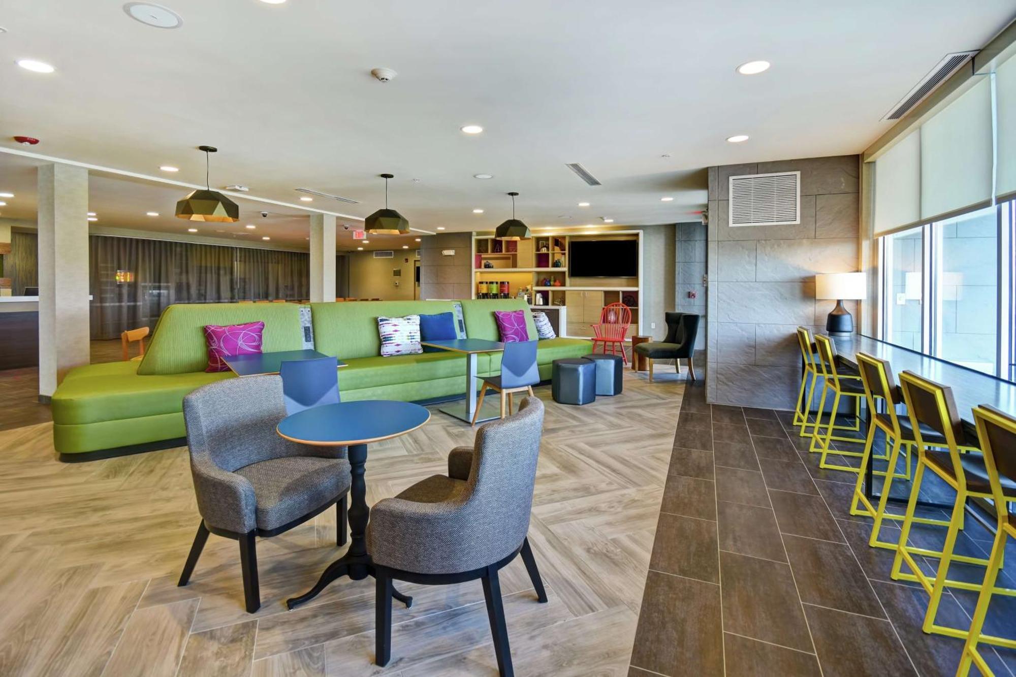 Home2 Suites By Hilton Terre Haute Eksteriør billede