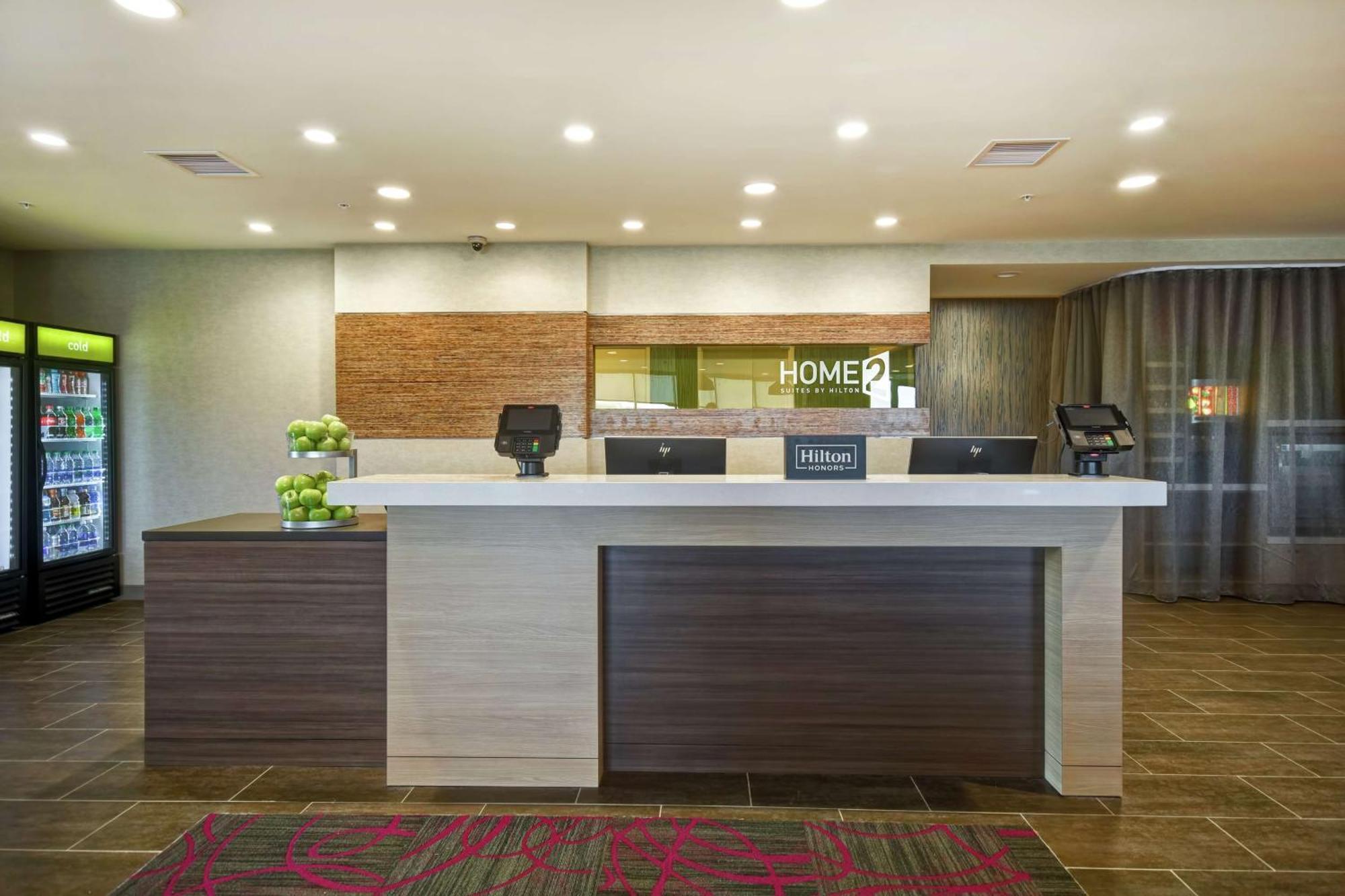 Home2 Suites By Hilton Terre Haute Eksteriør billede